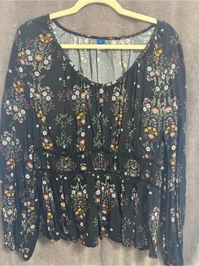 Old Navy Black Floral Peplum Blouse